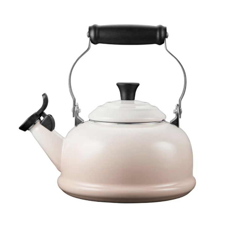 chaleira_com_apito_meringue_le_creuset chaleira_com_apito_meringue_le_creuset