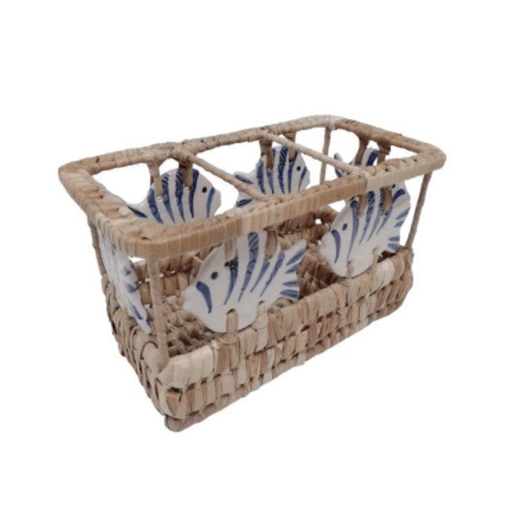 Porta_Talher_Em_Fibra_Natural_Com_Detalhe_De_Peixes_Em_Ceramica_Btc_43326