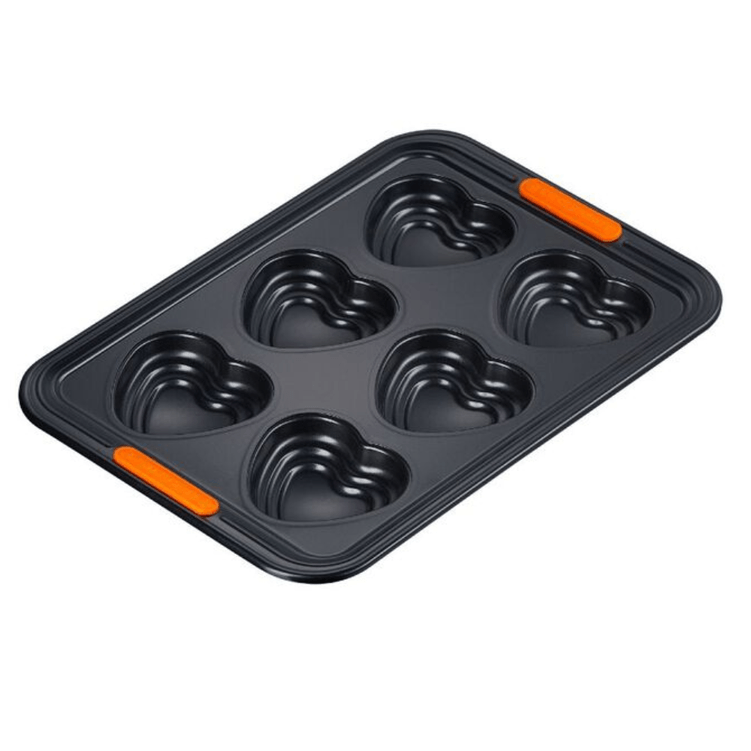 Forma_Bakeware_6_Muffins_Coracao_Le_Creuset_44680
