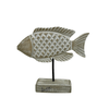 enfeite_peixe_com_base_madeira_branco_P_20x18cm_entrecasa