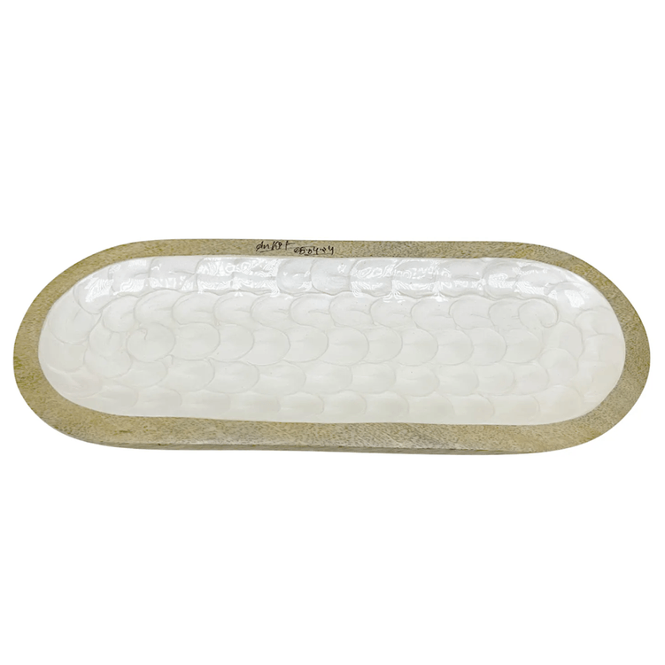 petisqueira_oval_em_madeira_e_resina_escama_entrecasa