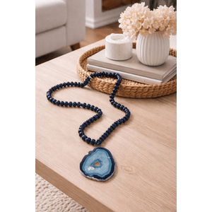 colar_decorativo_mesa_azul_1